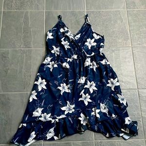 Summer flowy dress with white flower print